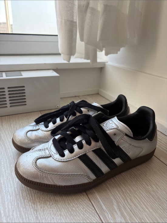 adidas Shoes - Adidas Women’s Samba Size 6.5